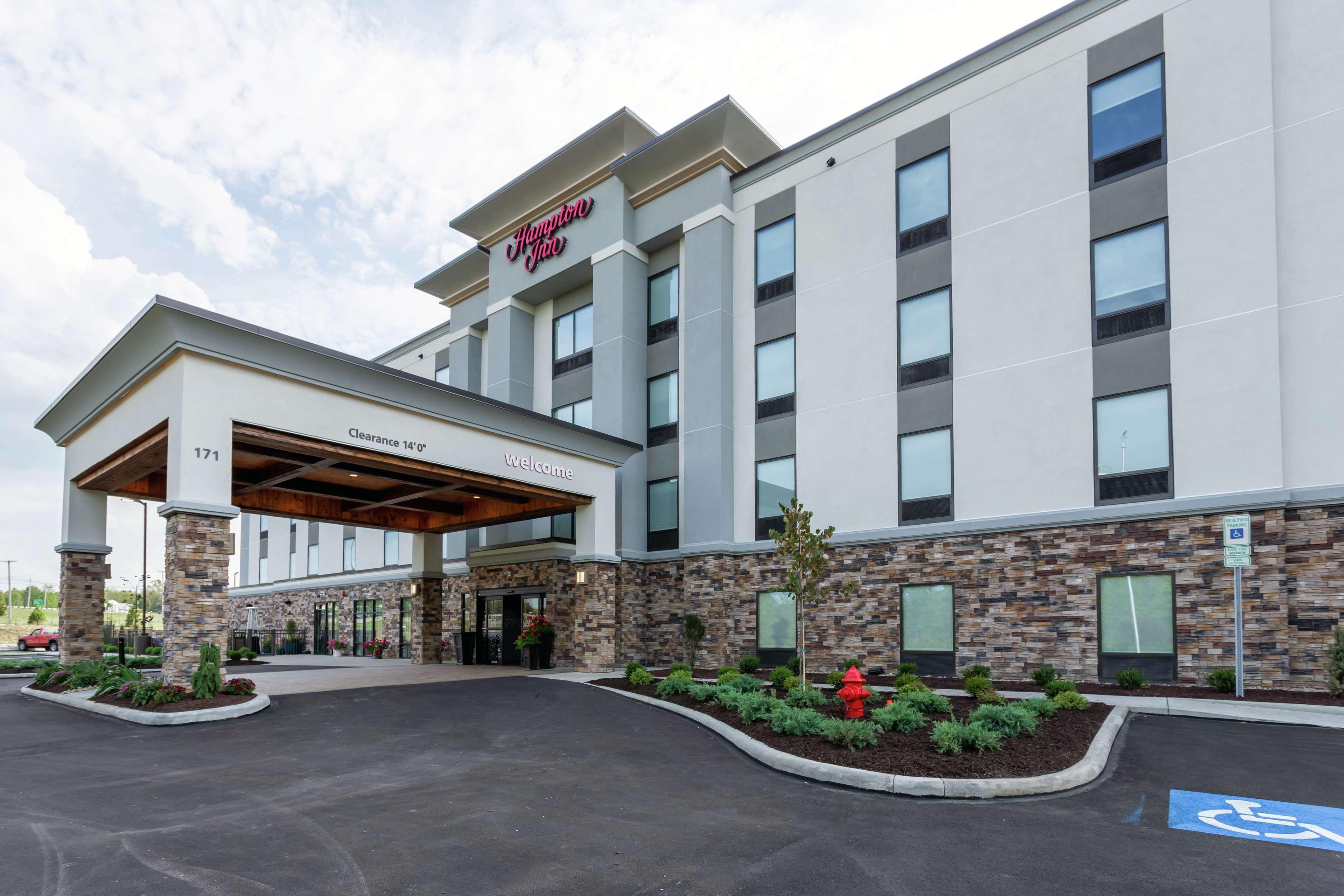 Hampton Inn Madison, Oh Exteriör bild