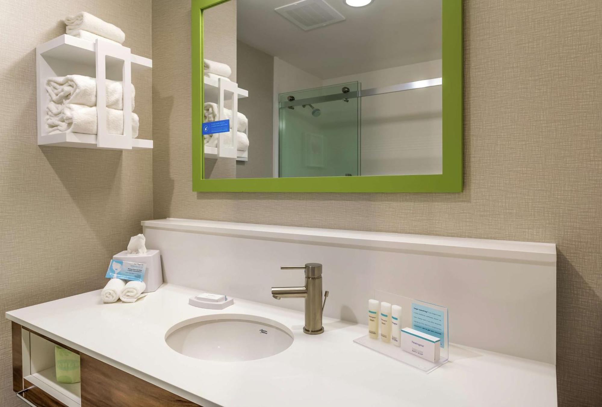Hampton Inn Madison, Oh Exteriör bild