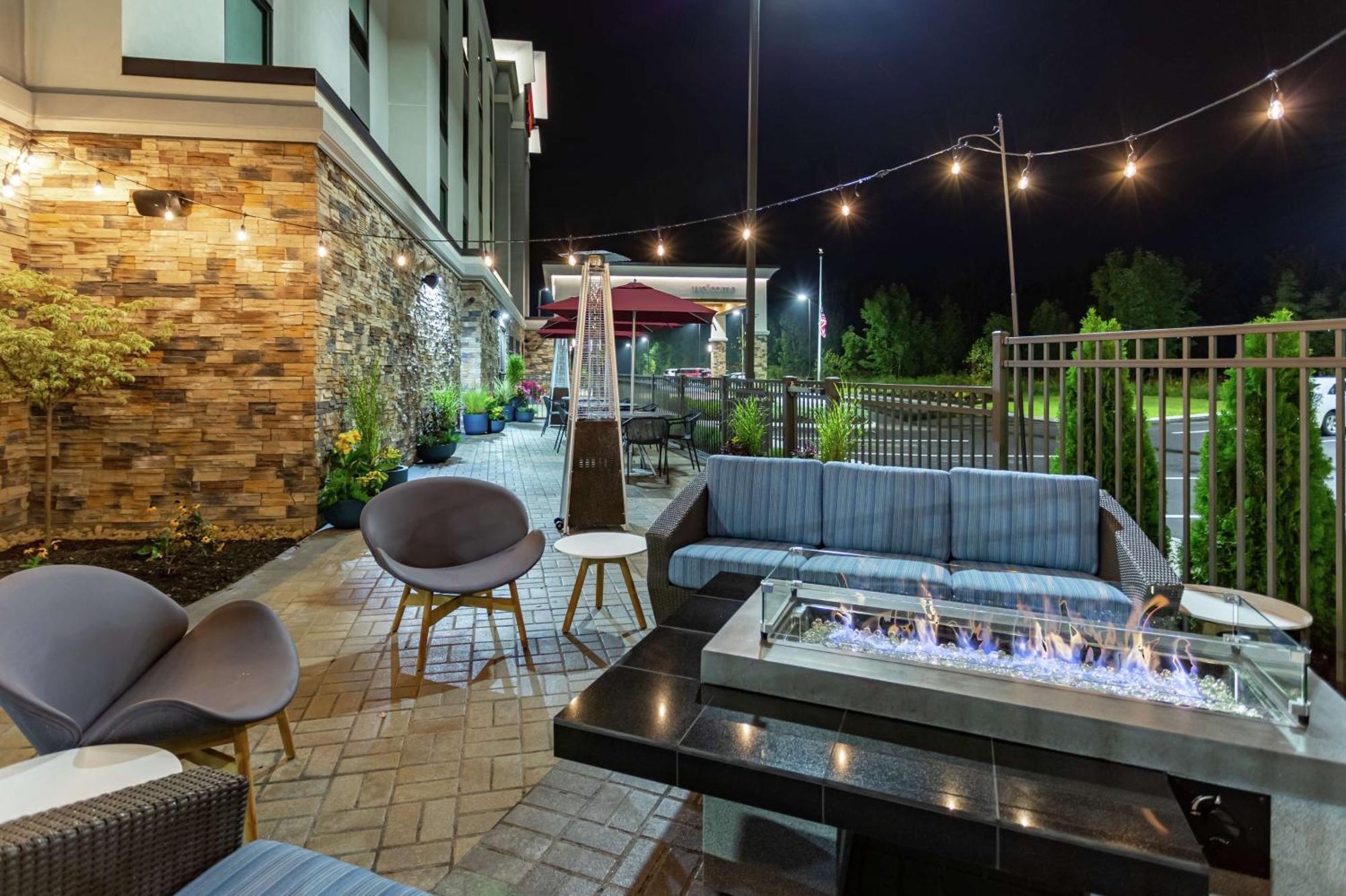 Hampton Inn Madison, Oh Exteriör bild